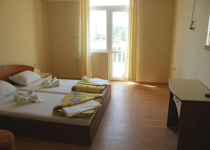 ホテル Arkadia プリモルスコ